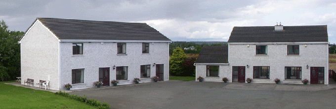 Fully fitted self catering houses